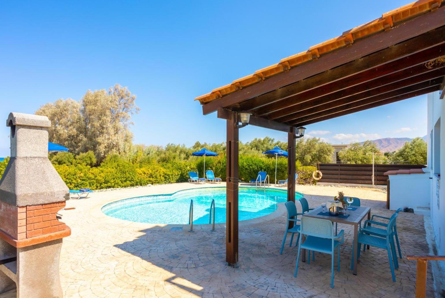 Blue Bay Villa Nicole Mavroli Esterno foto